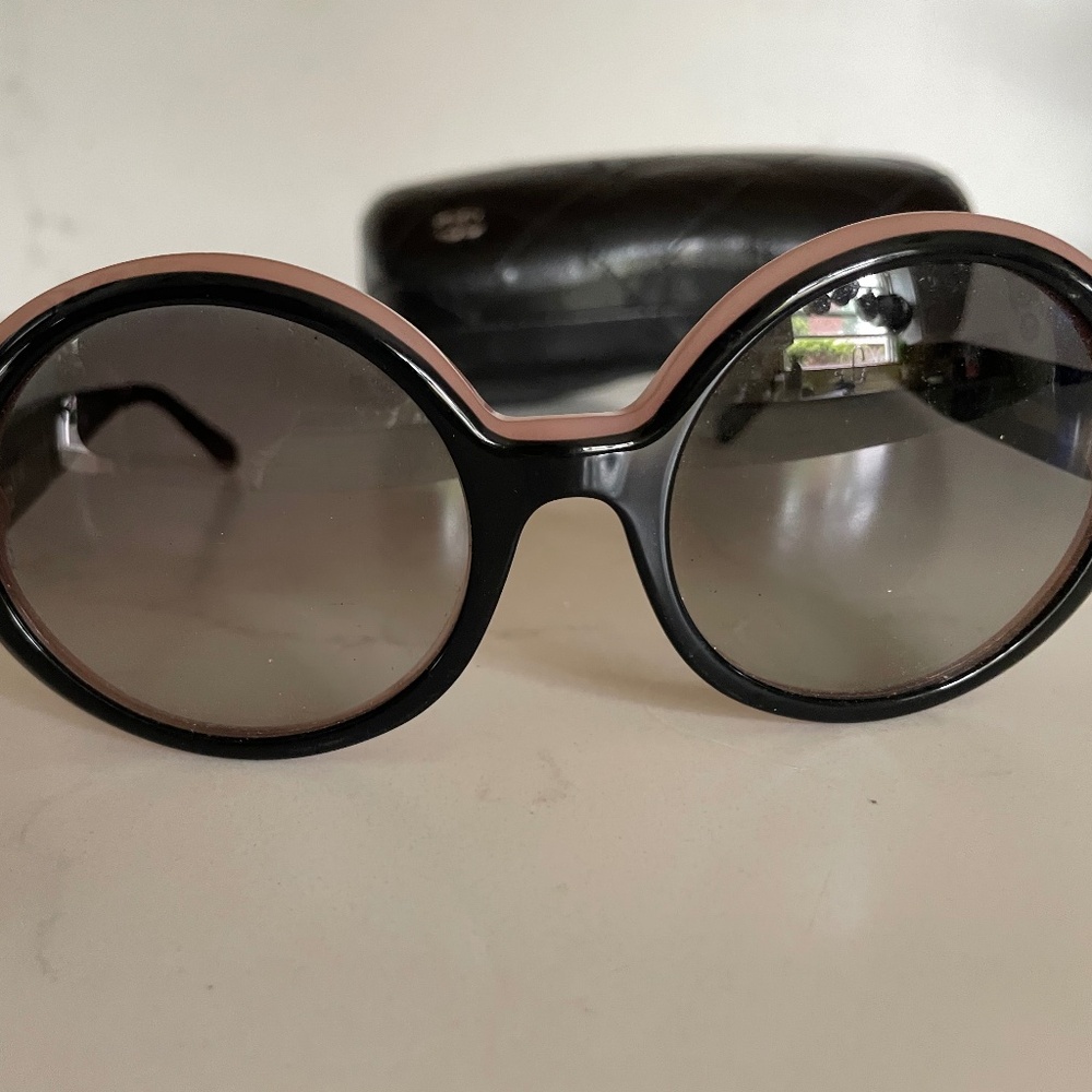 CHANEL Round/Oval Black and Pearl Pink Oversized Sunglasses with Case